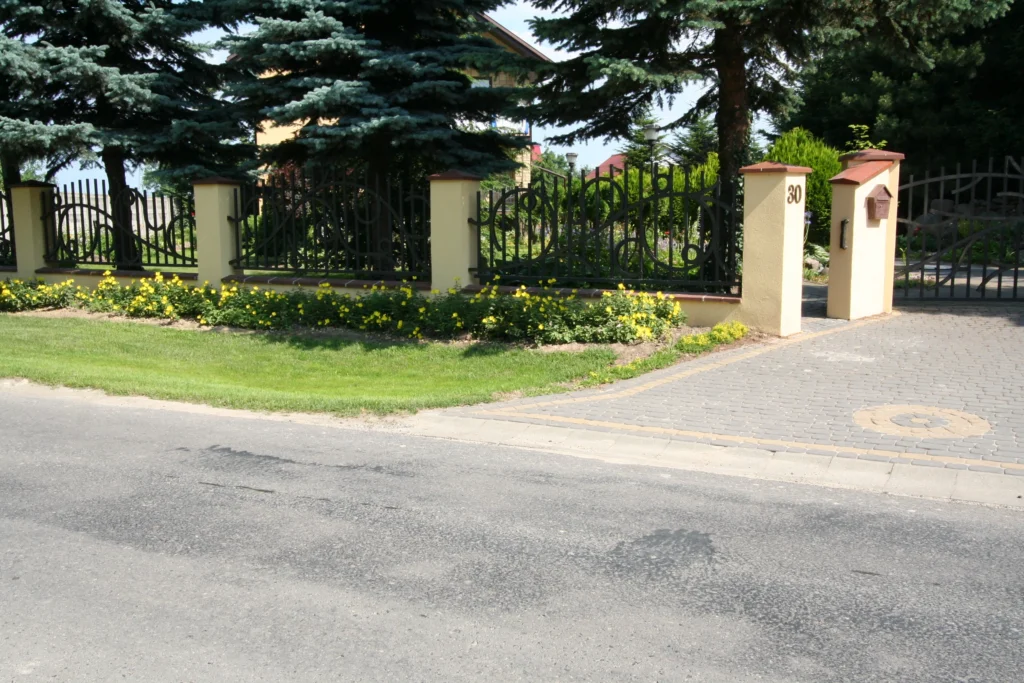 Modern fences