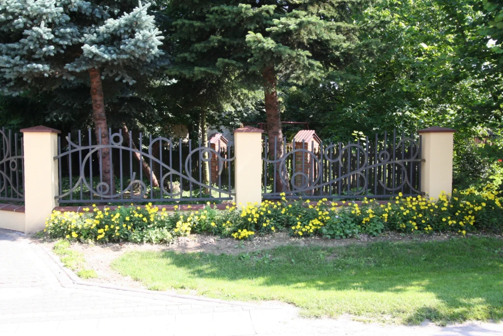 Modern fences
