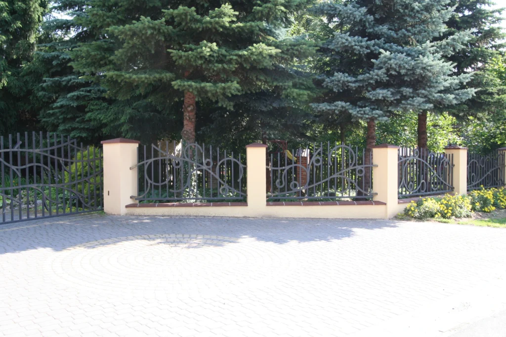 Modern fences