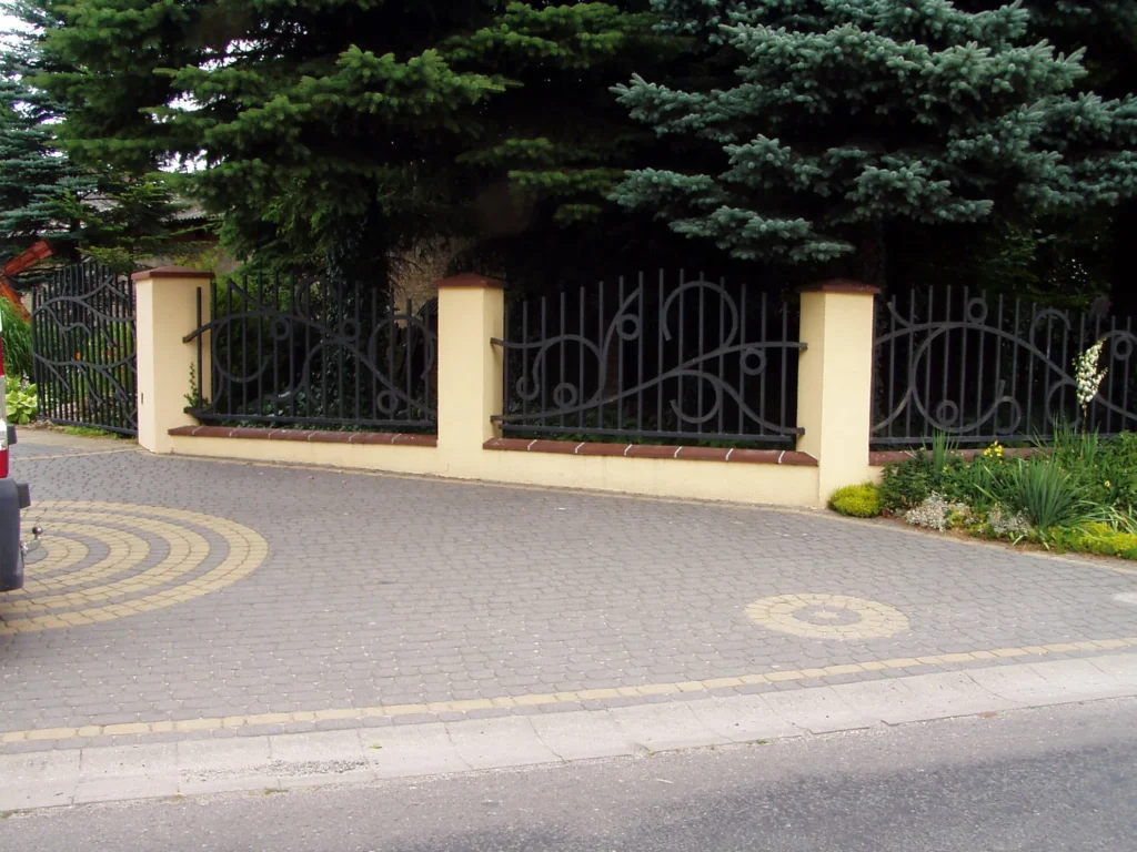 Modern fences