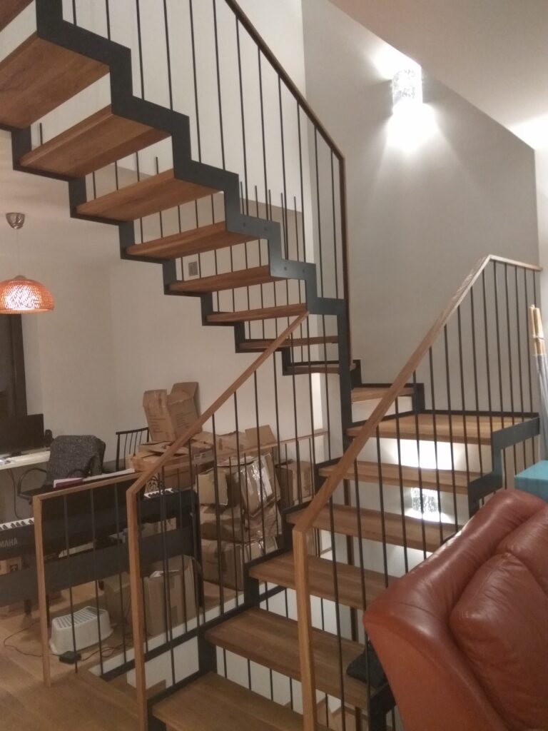 Open-riser stairs