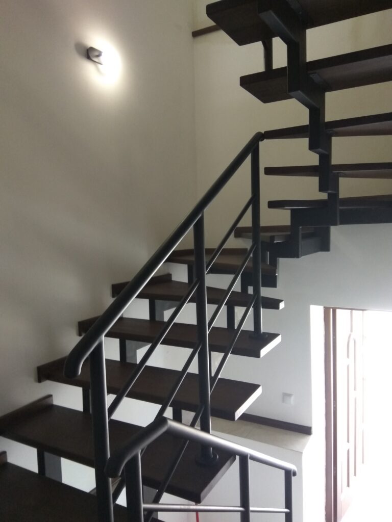 Open-riser stairs