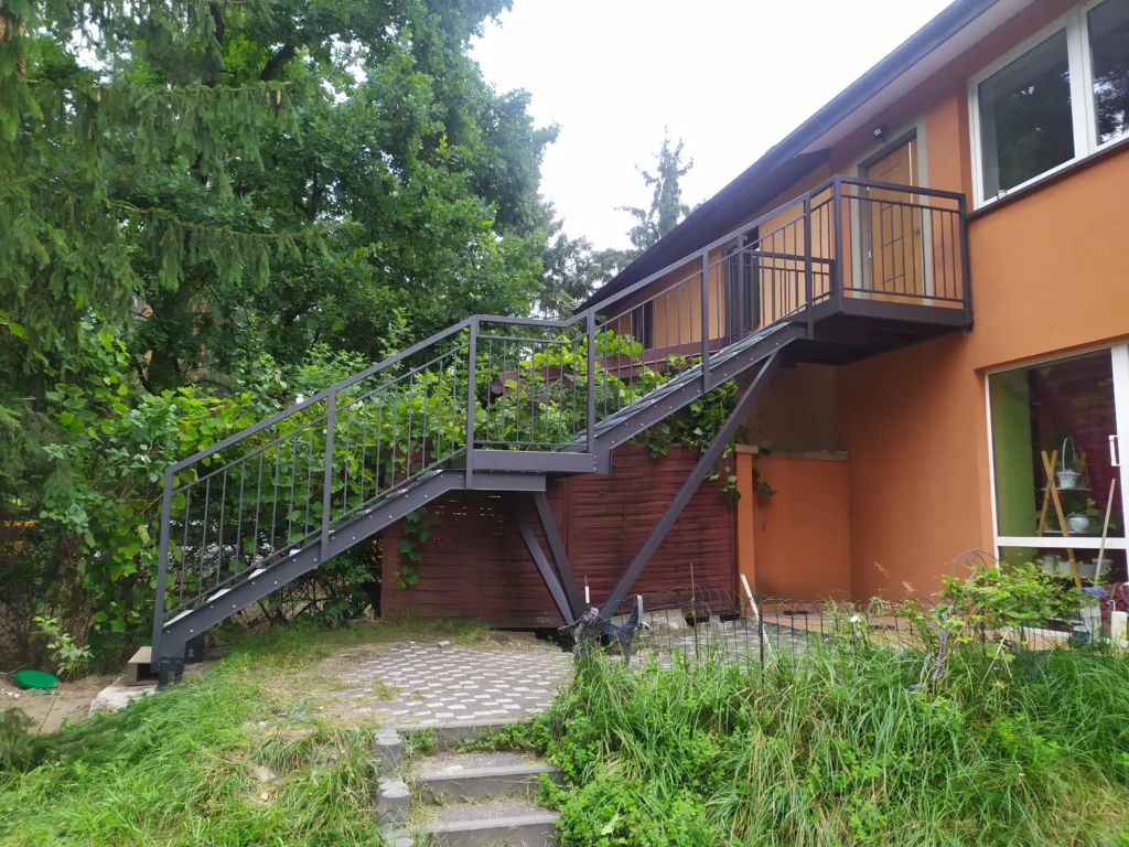 Outdoor Stairs