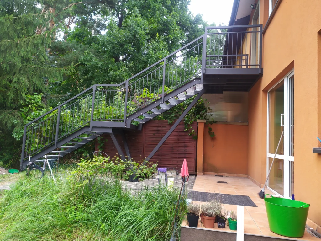 Outdoor Stairs