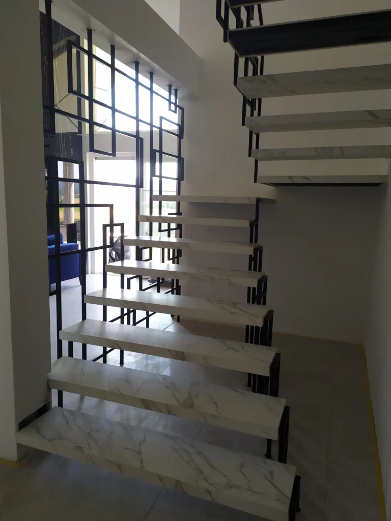 Floating shelf stairs