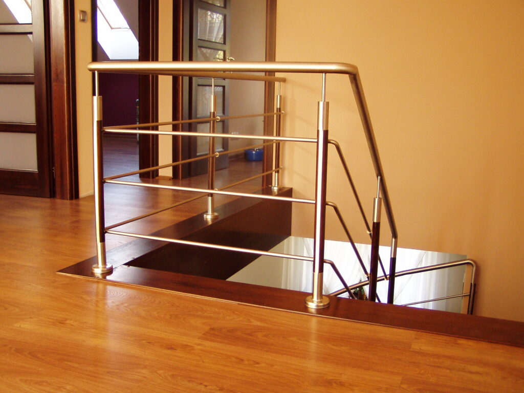 Open-riser stairs