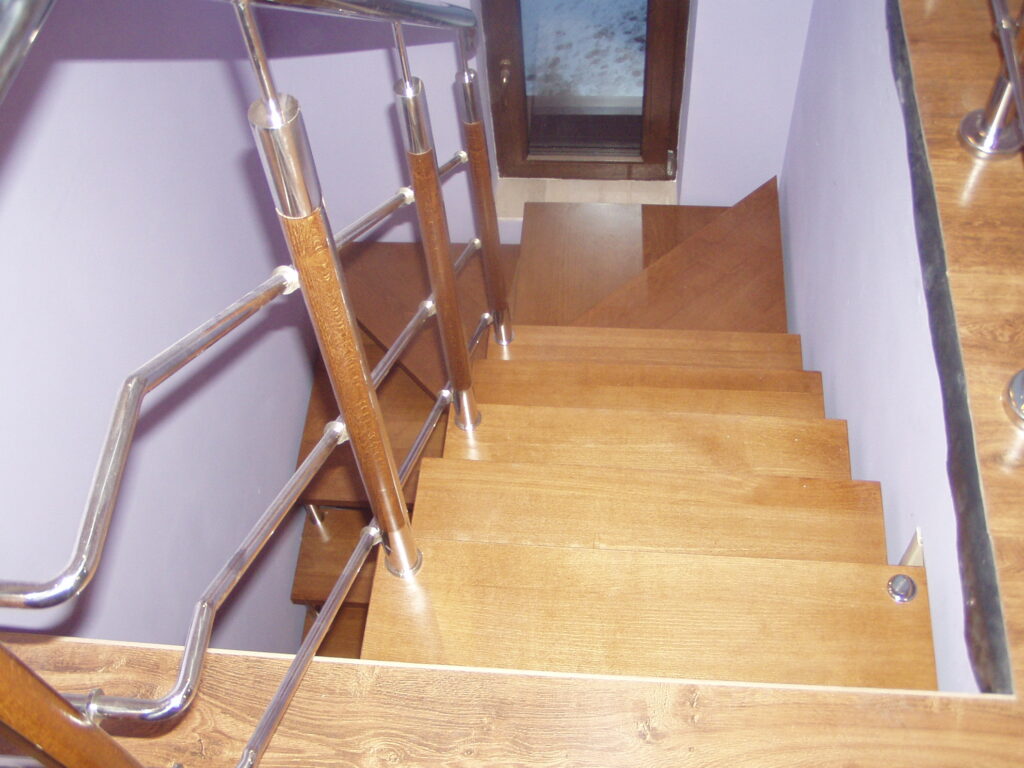 Open-riser stairs