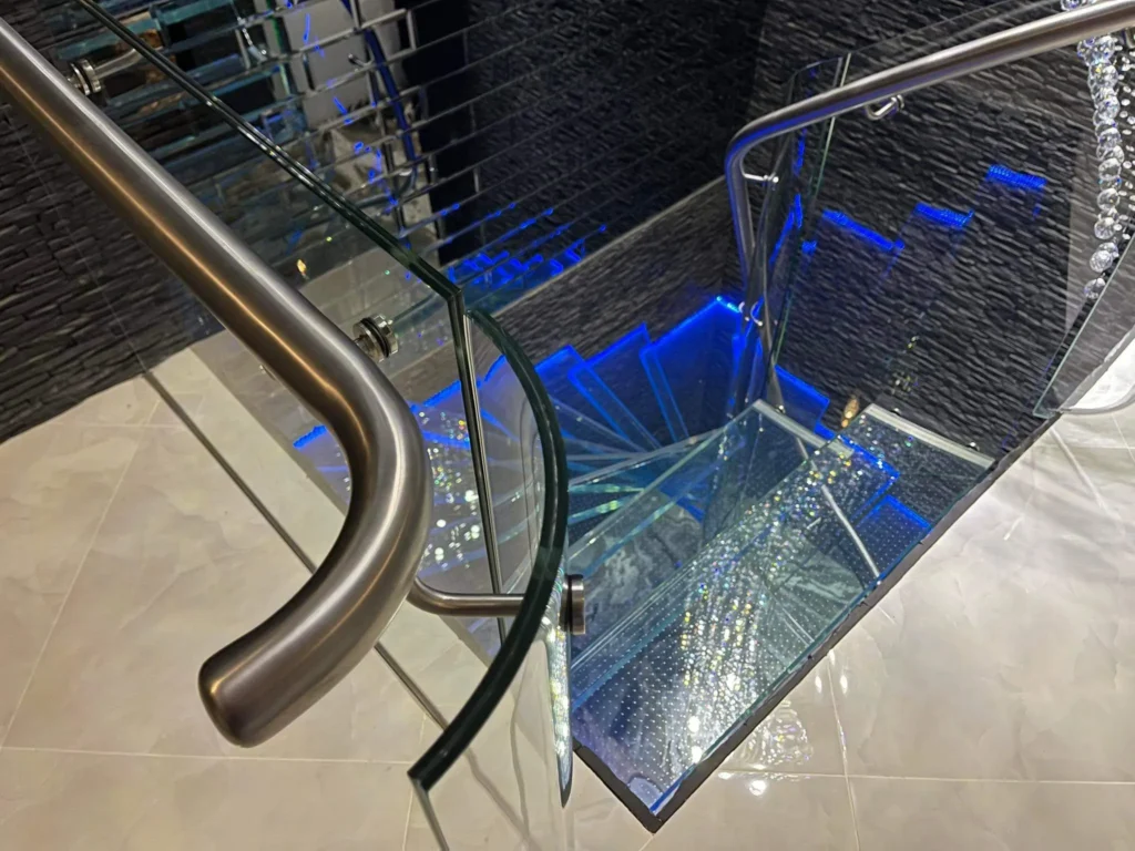 Floating shelf stairs