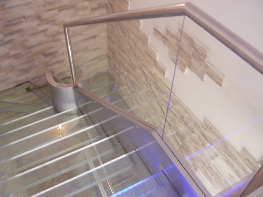 Ribbon stairs