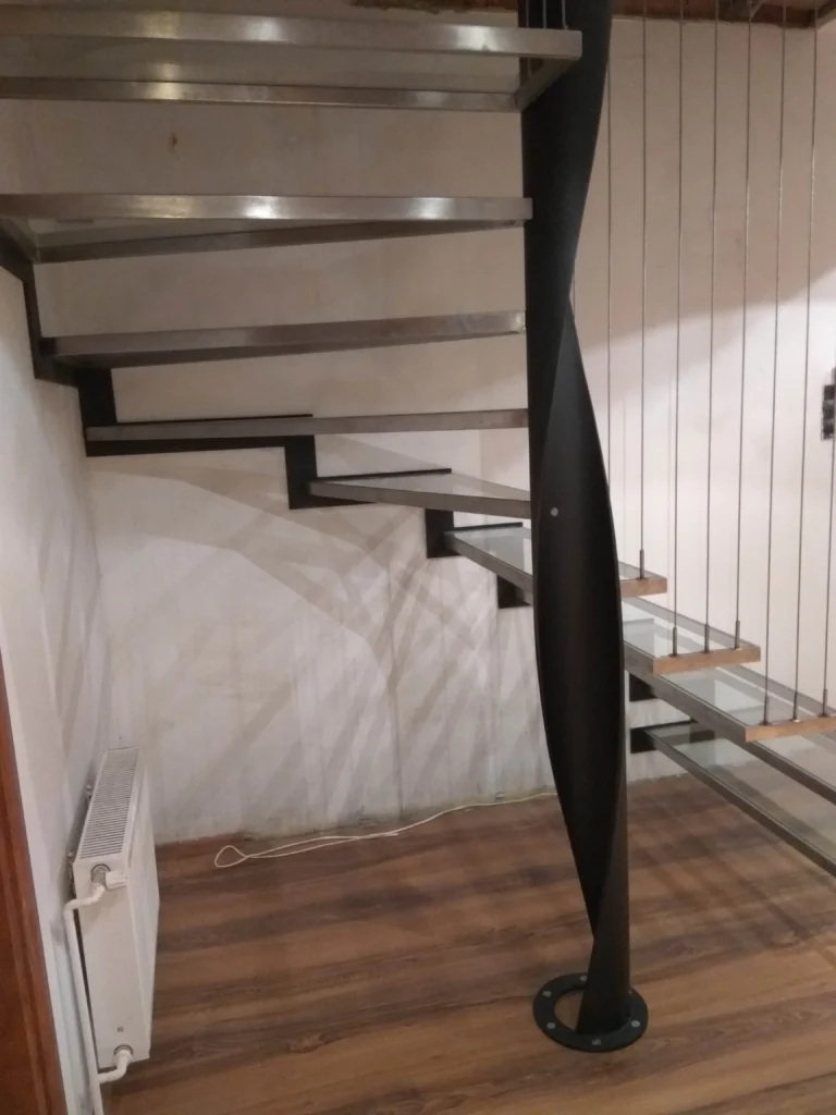 Floating shelf stairs