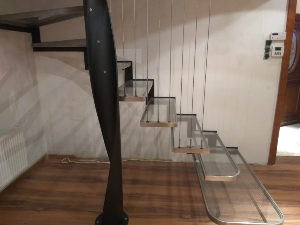 Floating shelf stairs